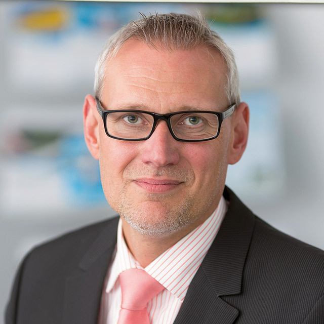 Ihr Ansprechpartner Carsten Radziej Portrait Carsten Radziej, Vertrieb Wohnungswirtschaft DOKOM21