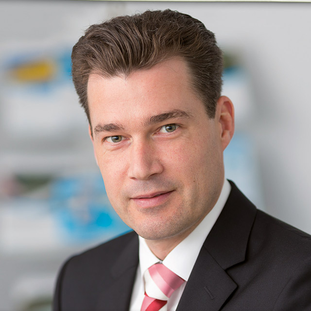 Ihr Ansprechpartner Nicolas Gunia Portrait Nicolas Gunia, Vertrieb Wohnungswirtschaft DOKOM21