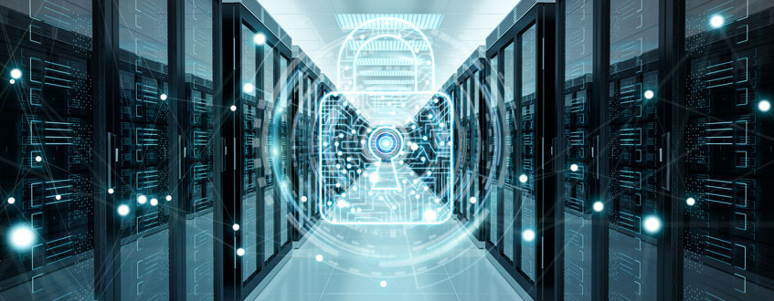 Die DOKOM21 Next-Generation-Firewall schützt ihr Netzwerk vor Bedrohungen Ansicht eines Serverraums mit einem blauen Grafik eines Vorhängeschlosses