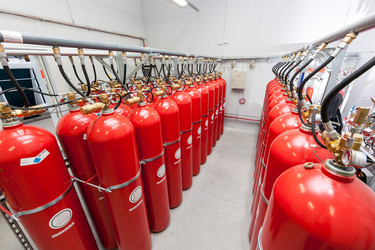 Die Brandmeldeanlagen schützen zuverlässig vor Brandschäden Gaslöschanlage im DOKOM21 Rechenzentrum